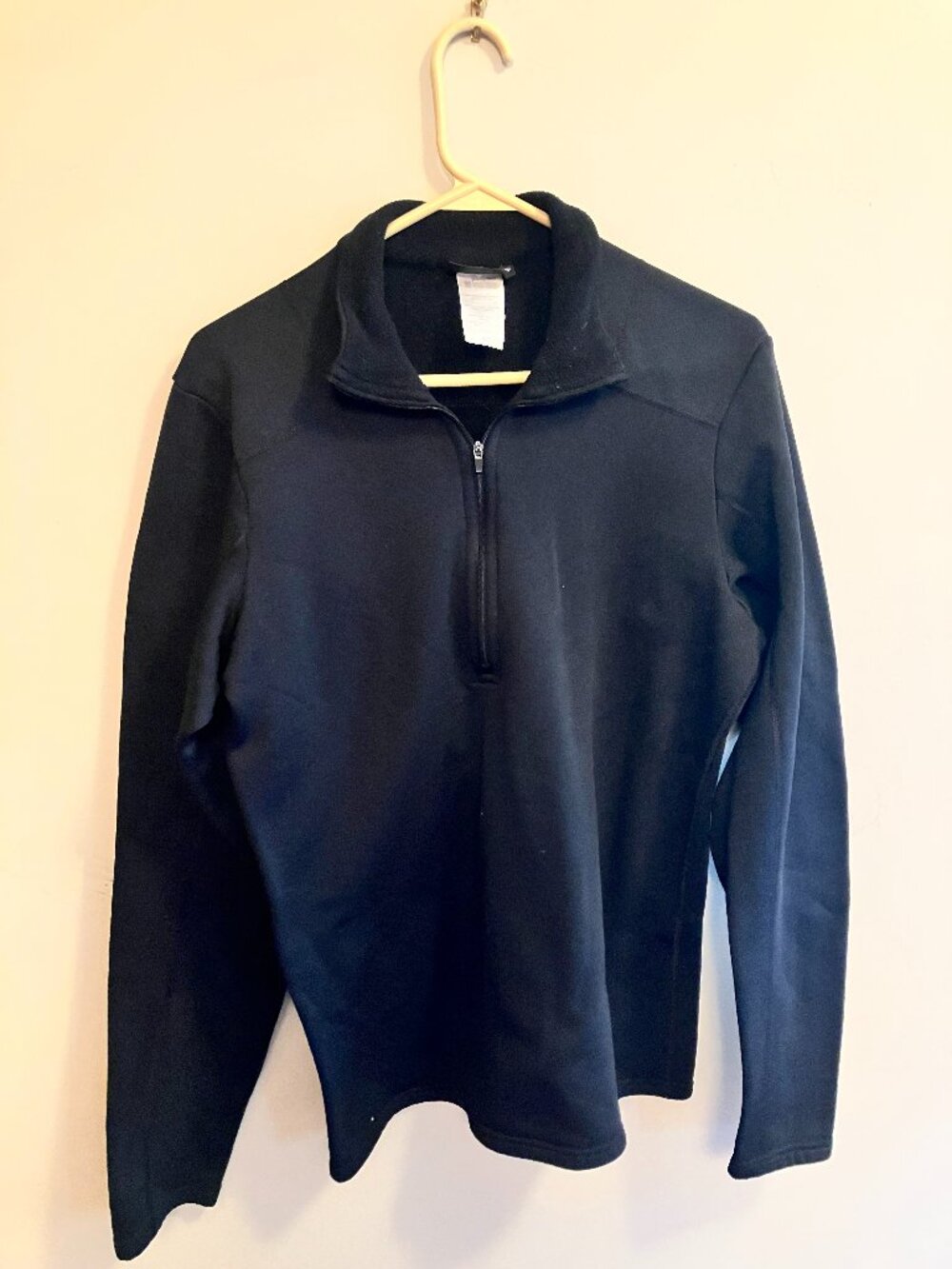 Men’s Patagonia 1/4 Zip Pullover – Size Medium – Black